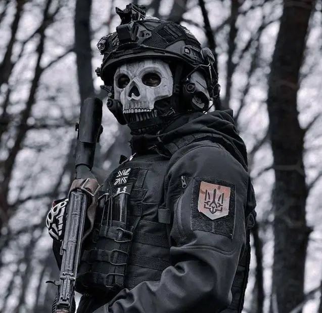 Тактична маска для обличчя – військова маска, зносостійка та захисна