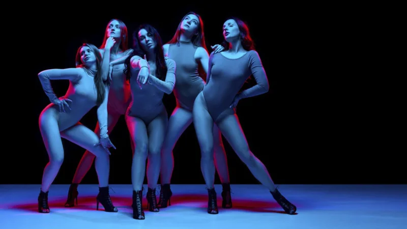 Перші туфлі для танців High Heels для початківців на підлозі студії